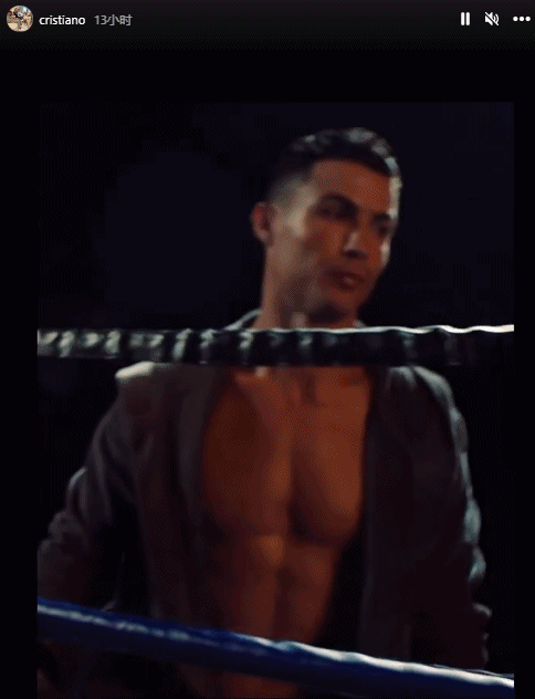 C罗出镜内裤品牌CR7广告片：化身拳击手，重拳出击锤爆沙包