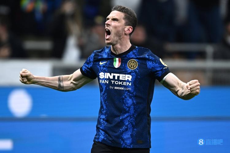 【QY球友会】记者:勒沃库森否定以买断方式引进戈森斯,但不排除租借选项