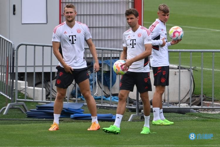 拜仁官方：穆勒等德国国脚回归合练，卢卡斯、科曼仍因伤缺席