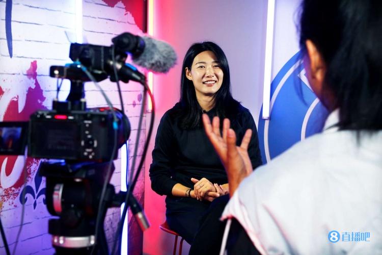 【QY球友会】杨莉娜介绍签约大巴黎细节：流程特别正式，但没压迫感很轻松随意