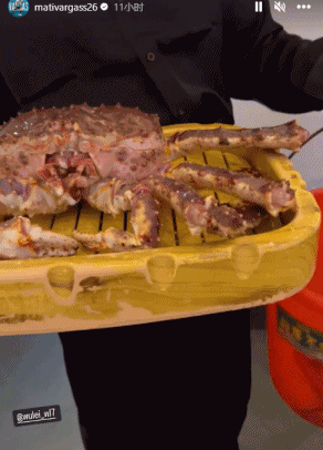 【QY球友会】饕餮盛宴！帝王蟹，烤鸭，武磊请巴尔加斯品尝美食