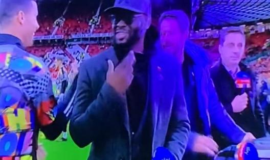 【QY球友会】?小本本+1? C罗赛前与小雷等人打招呼,内维尔惨遭无视