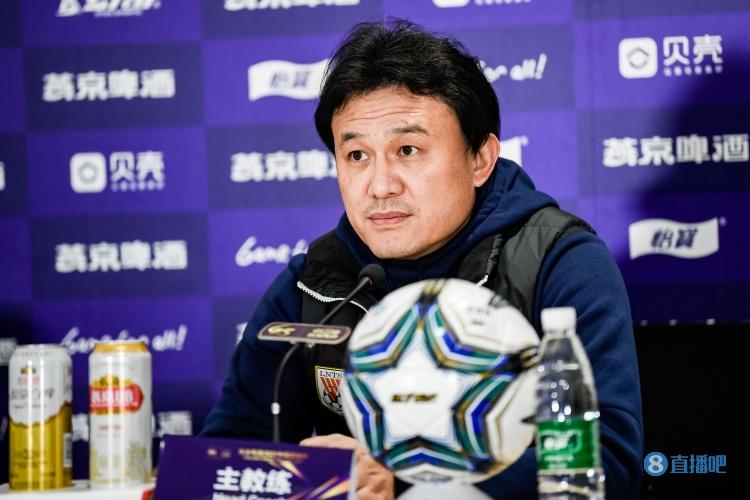 郝伟：俱乐部和我完全支持孙准浩参加世界杯，这是值得骄傲的事情