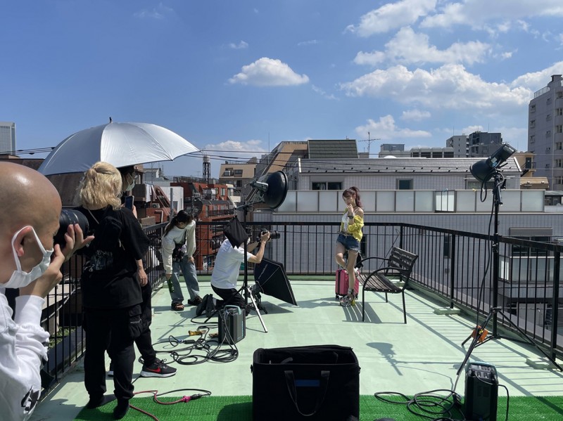 【QY球友会】你想当AV导演吗？日本监督的酬劳和工作情况是这样！