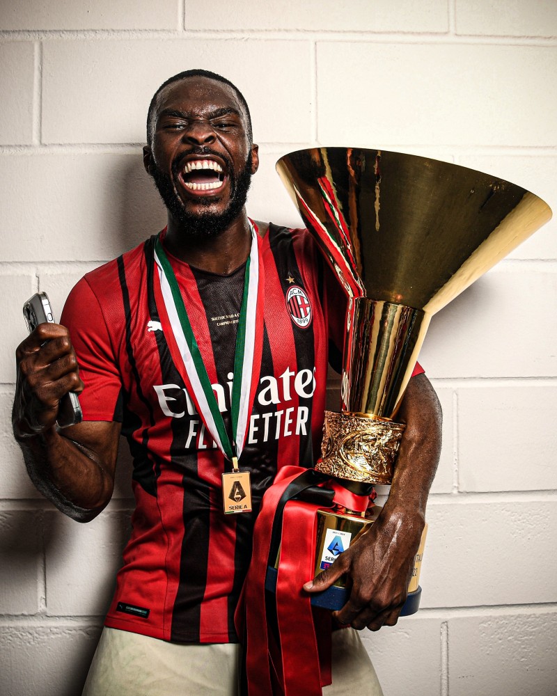 【QY球友会】热议托莫里落选英格兰名单:他是意甲冠军诶!索斯盖特偏心英超?