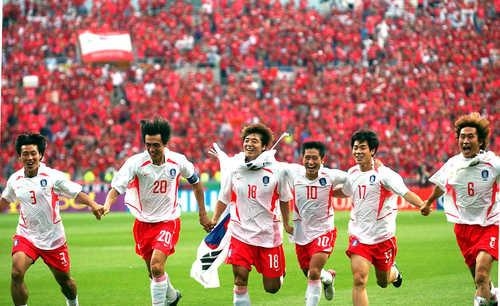 韩国已连续10届晋级世界杯正赛！02年韩国还曾进入四强...