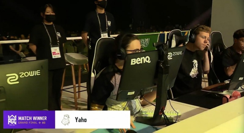 【QY球友会】?PGC总决赛D2：EU疯狂收分冲进前三，Yaho觉醒完美绕地形吃鸡