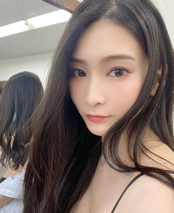 【QY球友会】实力和外型兼具的暗黑女神《本庄铃》最新作品推荐介绍及封面预览