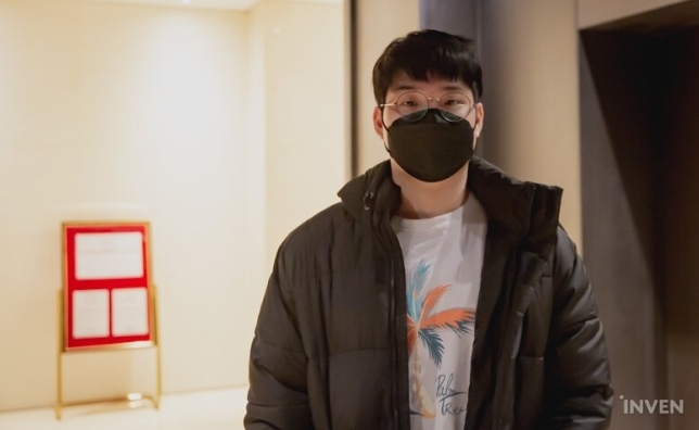 【QY球友会】VicLa：阵容很好 而且我想参加全球总决赛所以选择了FLY
