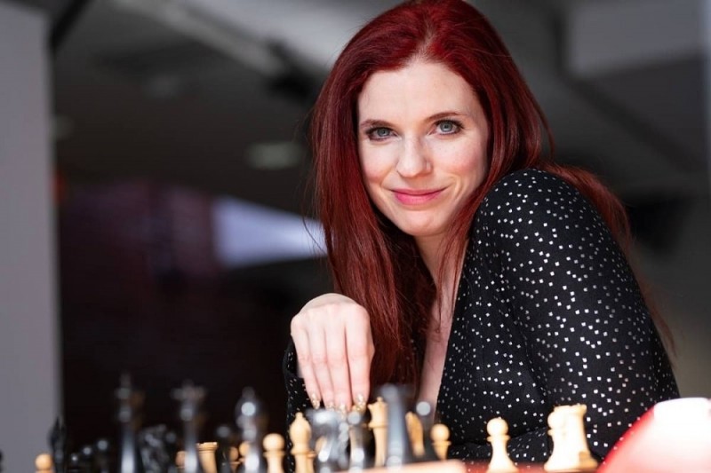 【EV扑克】美女牌手指控国际象棋大师性侵犯,竟然还涉嫌骚扰未成年女孩