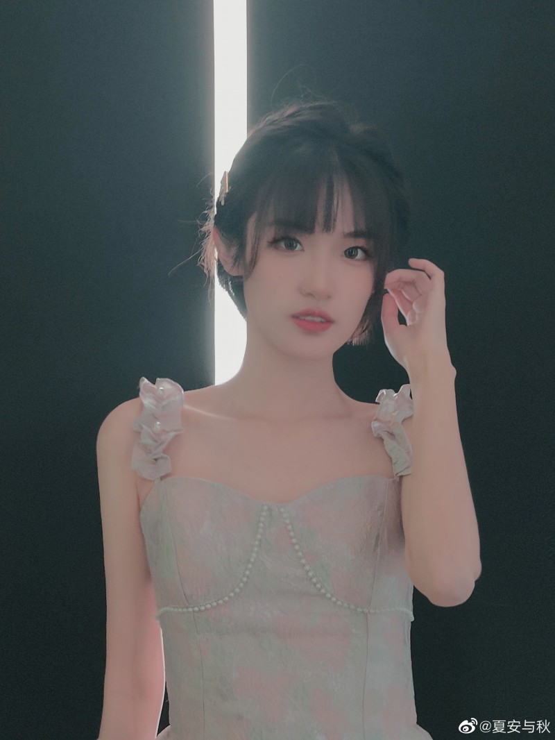 【QY球友会】主持夏安晒照：去成为一束光芒~