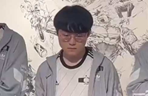 【QY球友会】道心破碎？SMK：我没有资格继续用mid king的ID 有机会再改回来吧