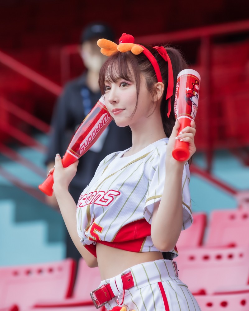 【QY球友会】三上悠亜开球惹风波！日本意见两极、暗黑界的人这么看⋯【EV扑克下载】