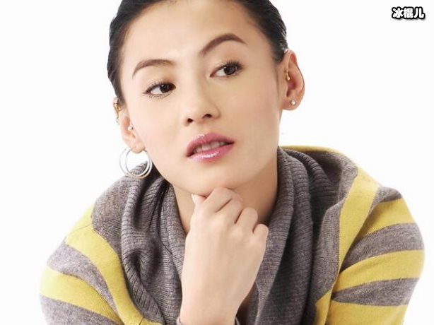 【QY球友会】张柏芝陪两儿子逛街，Lucas身高赶超妈妈侧颜照神似谢霆锋