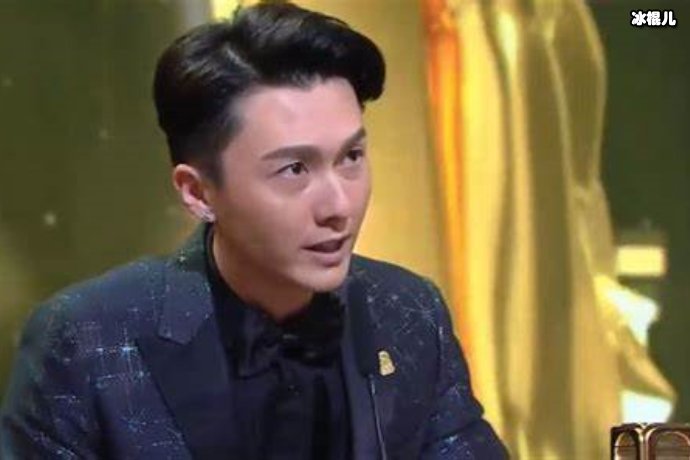 【QY球友会】热门话题人物蔡思贝与王浩信再续前缘拍续集，情不自禁粘着对方