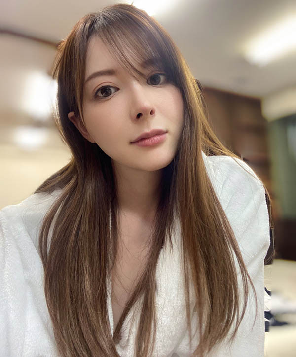 【QY球友会】终于确定！那位没有发片然后社群全毁的戏剧片强者「岬ななみ(岬奈奈美)」现况是⋯【EV扑克下载】