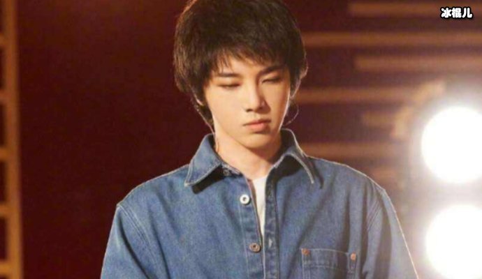 【QY球友会】有一种“撩人”叫男星蒙眼，华晨宇、肖战还好，最迷恋他！