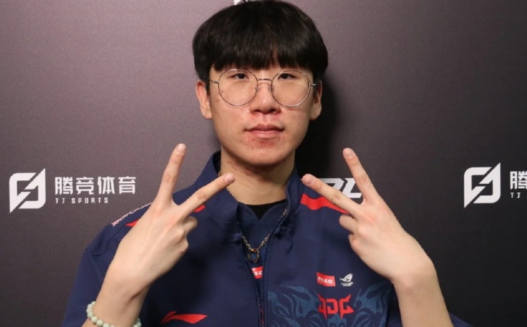 【QY球友会】Ruler谈JDG套票1.3w：太亏了吧，如果我是粉丝的话绝对不会买的
