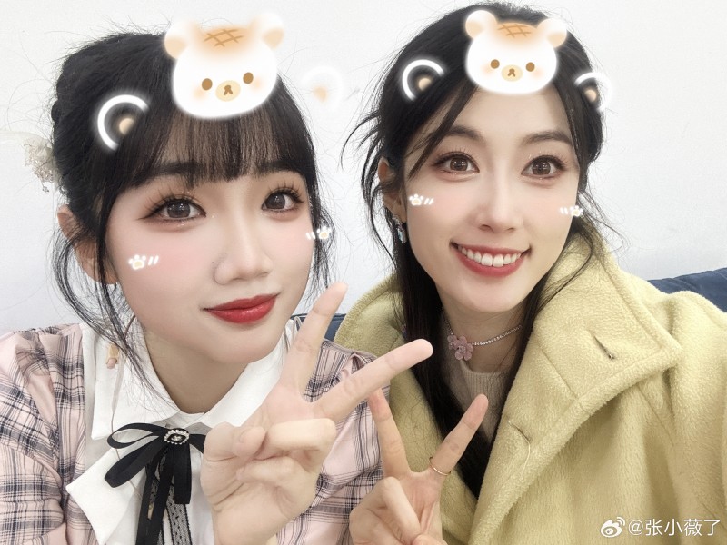 【QY球友会】主持张小薇晒照：2月请好运?~嘿嘿 今日份营业