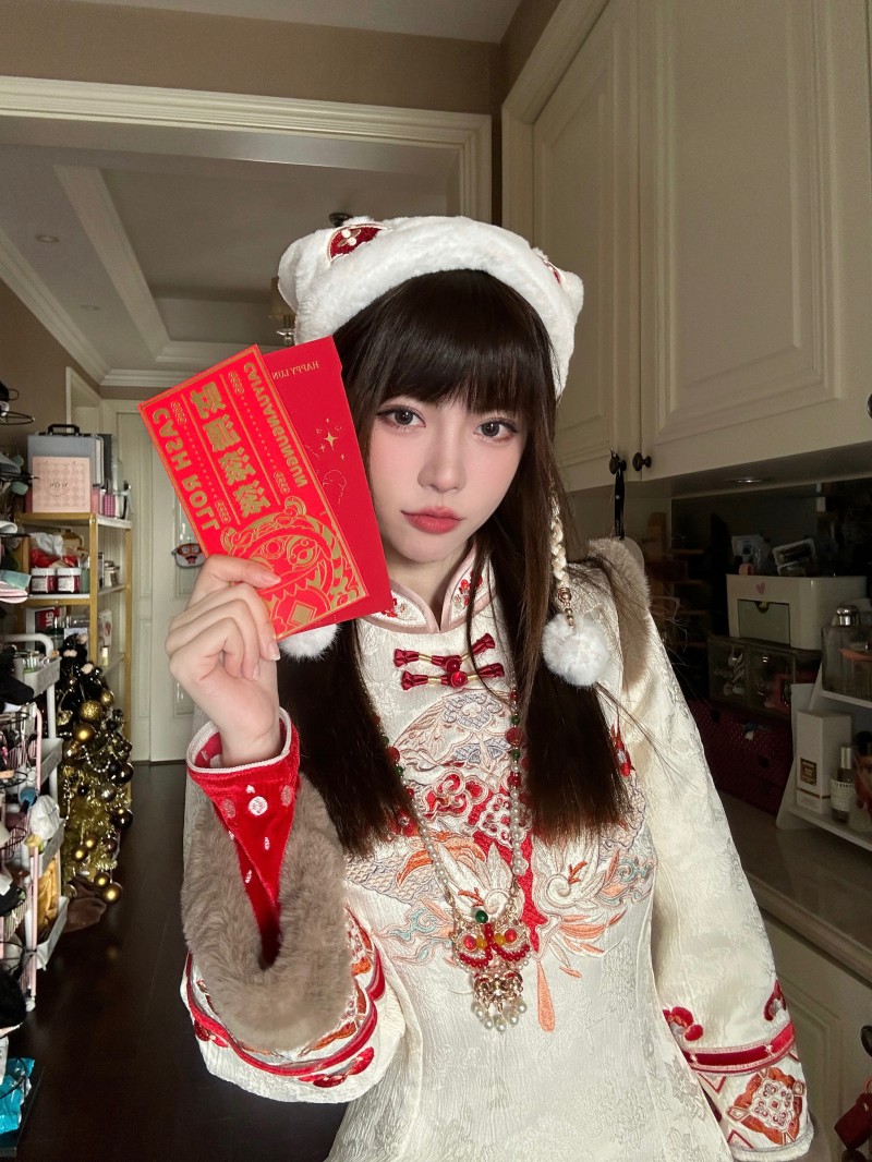 【QY球友会】口碑彻底崩坏！周淑怡晒红包照遭吊骂：怡鹿同行 小珍珠不了一点