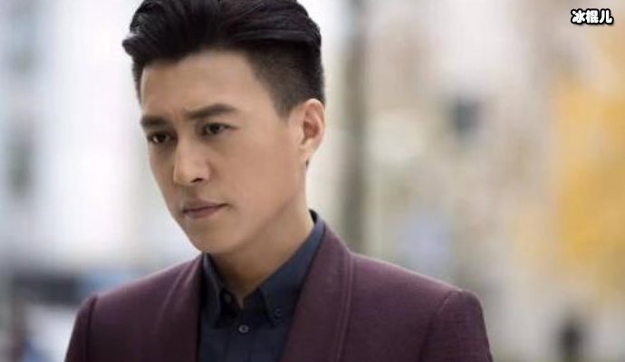【QY球友会】靳东李佳同时为儿子庆生，每一年都是爱意满满