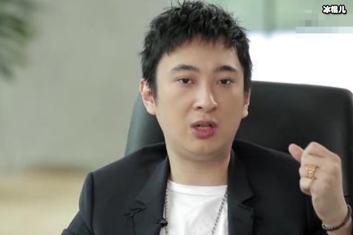 【QY球友会】王思聪不愧为娱乐圈纪检委，嘲讽罗志祥发文不当称呼