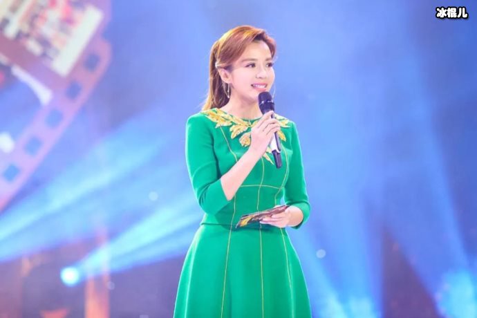 【QY球友会】周迅素颜出演短视频演技和敬业精神获赞，是一位优秀的演员