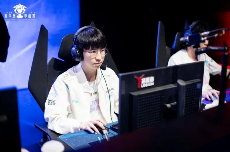【QY球友会】BLG vs TES赛后麦克疯、ELK开狂：来！继续放卡莉斯塔