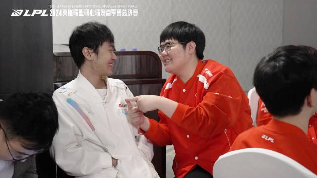 【QY球友会】BLG发布会花絮：先去迷惑对方上单一下