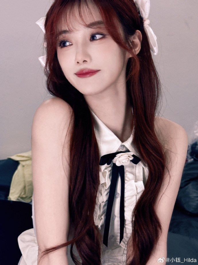 【QY球友会】羡慕肉鸡！小钰晒照：来点库存~好像到处都下大雨咯