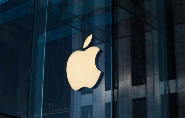 苹果上季营收增近5%：iPhone收入下滑 同比下滑0.9%至392.9亿美元