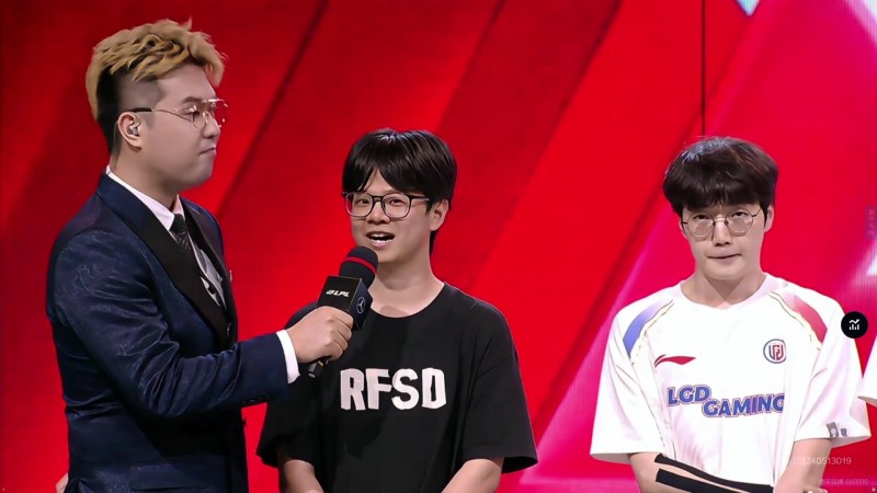 【QY球友会】铁黑粉!LGD粉丝:从护国神牛到火男炼铁 希望PYL早日成为B站一哥