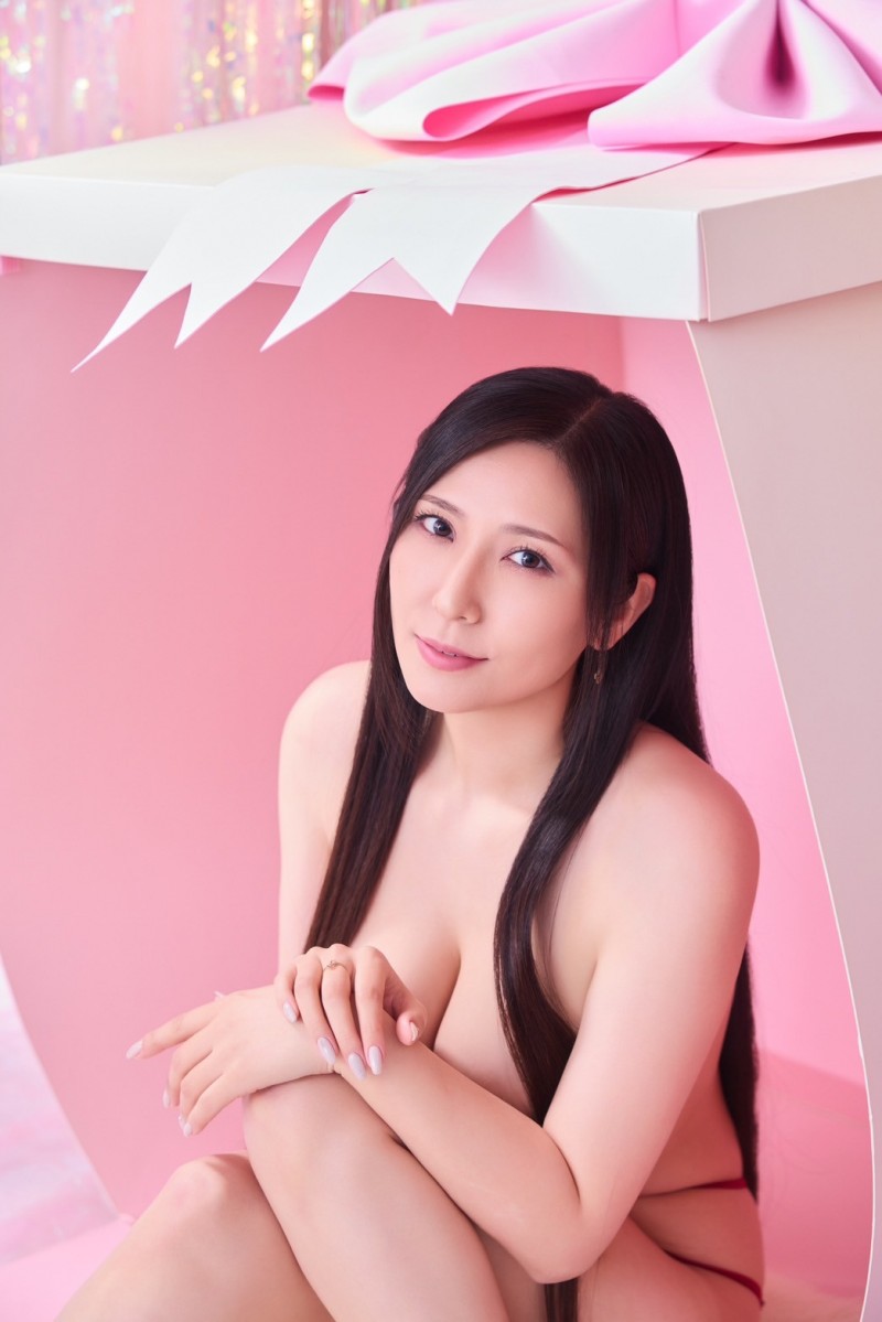 【QY球友会】引退的那8年、椎名ゆな(椎名由奈)在做什么？【EV扑克下载】