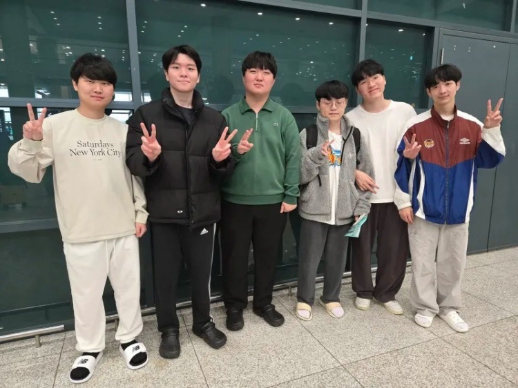 【QY球友会】DK副代表分享队员照片：我们回来了，始终感谢大家的支持