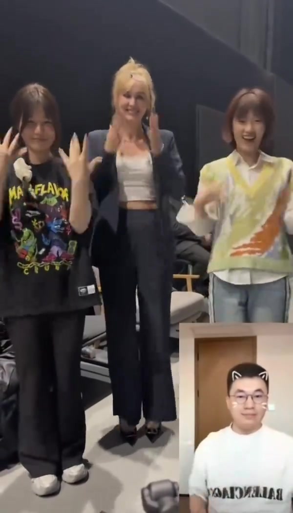 【QY球友会】xiaohu超绝影响力!夏安,胖圆和Sjokz再现小虎手势舞