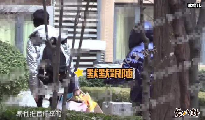 【QY球友会】秦霄贤辛雨锡恋情疑曝光, 两人互动甜蜜疑姐弟恋成真
