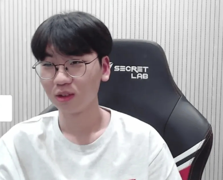 【QY球友会】Doran：睡到一半突然叫我快来江南开会，氛围很友好就签约了