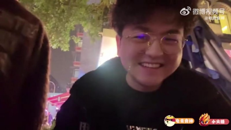 【QY球友会】Puff:Ning要是线上玩游戏跟线下一样温柔就好了,完全两个人