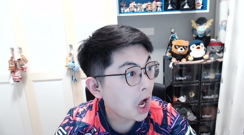 【QY球友会】无畏契约解说雨童确认辞去官方解说：现在专职做二路