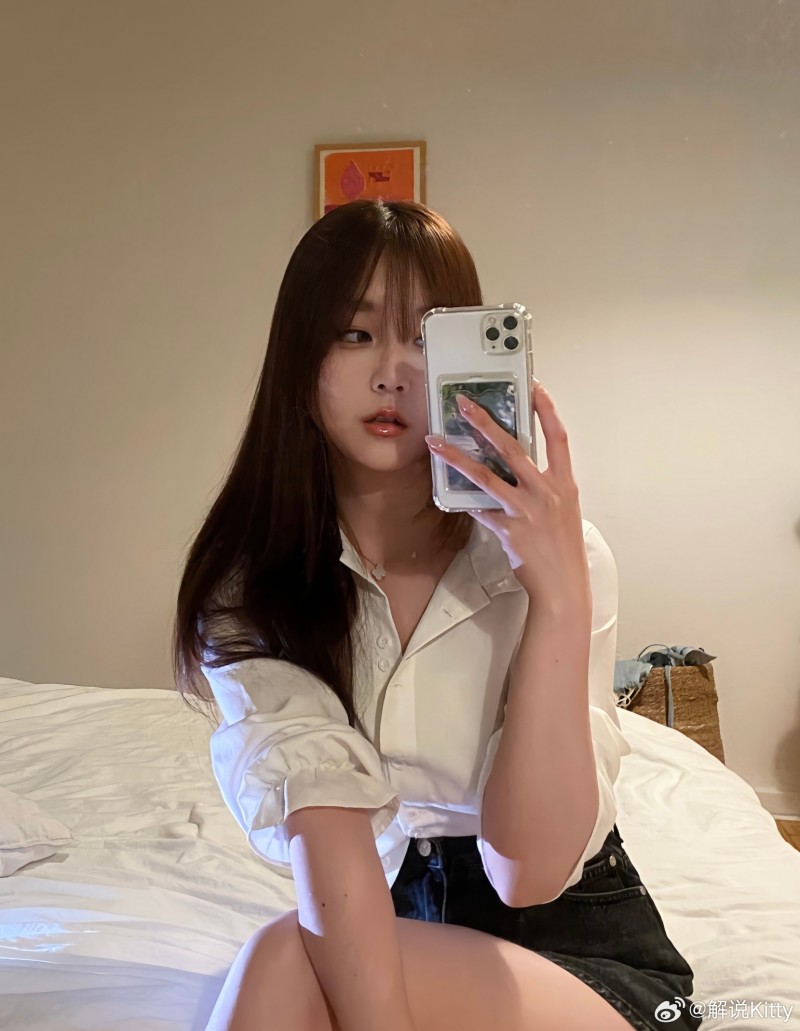 你的老肩也巨滑？前英文流解说Kitty晒照：早睡早起