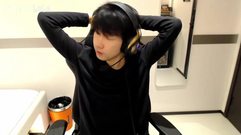 【QY球友会】前职业锐评AL被BLG让一追二:TOP GAP!打野蜜月期谁来都不好使!