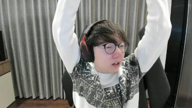 【QY球友会】夹杂私活?Mlxg:LCK一年一签 容易组强队 反观某赛区不让走