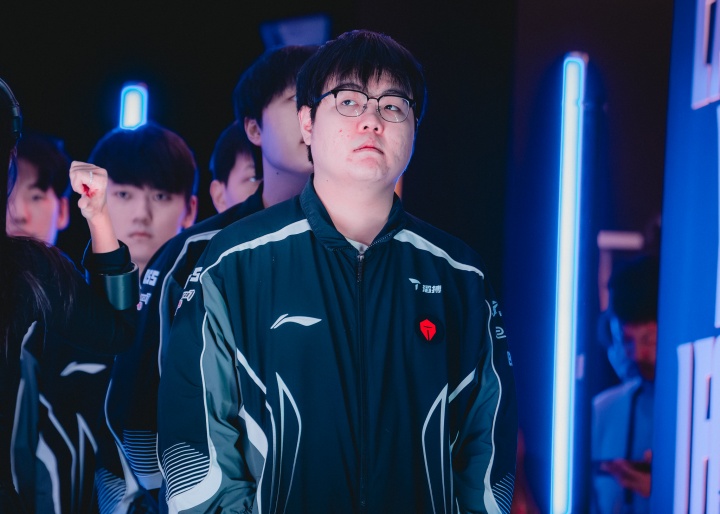 【QY球友会】今天状态在线!369全场合砍11-7-23数据,对位全面压制BB小子