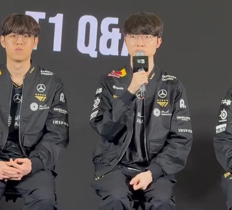 【QY球友会】Faker:我们不在意评价和预测 目标一直都是夺冠拿下这座冠军奖杯