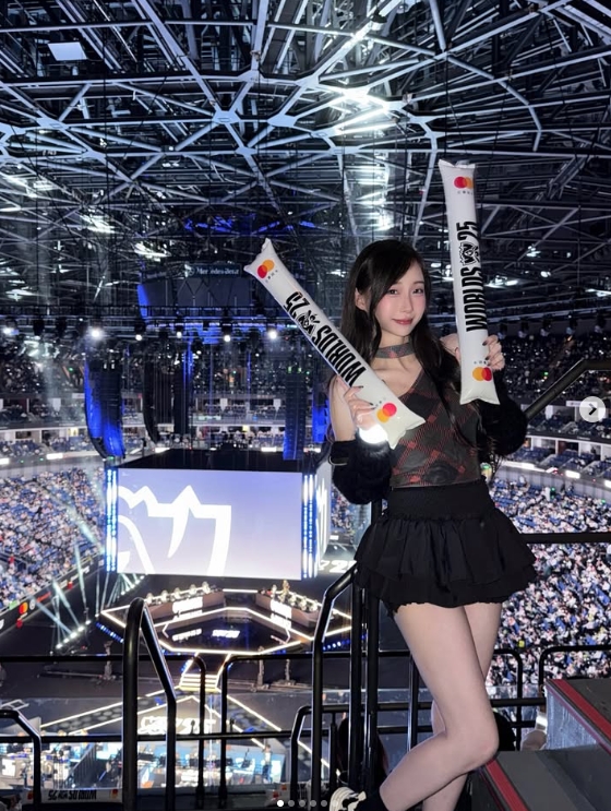 【QY球友会】Faker美女粉丝晒照:第二次跟Faker約會 還是一如既往的帥👍🏻