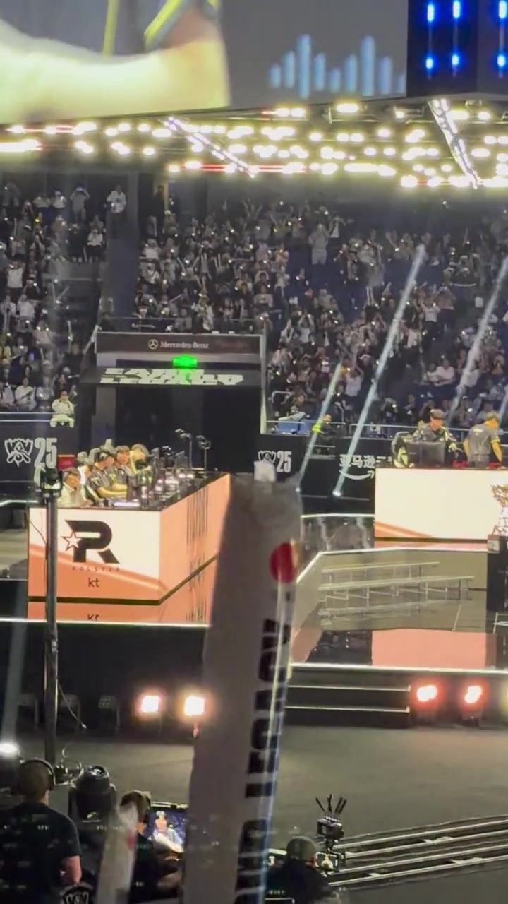 【QY球友会】破案了?疑似GEN鞠躬镜头不公开原因:尺帝赛后不等队友向观众鞠躬快步下台