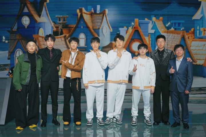 【QY球友会】AL更博感谢:今天收获了很多奖项,致敬所有并肩作战的伙伴们