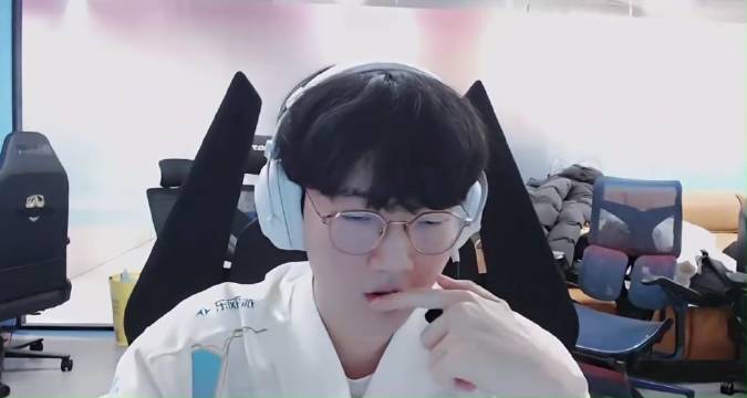 【QY球友会】老公的LPL之旅并不太顺利？BLG不敌JDG Viper两局仅拿1个人头