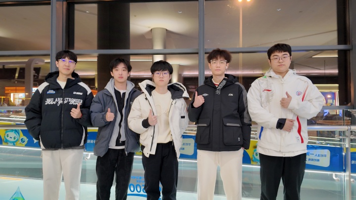 【QY球友会】LGD晒出发返图：出发啦，家人们西安见