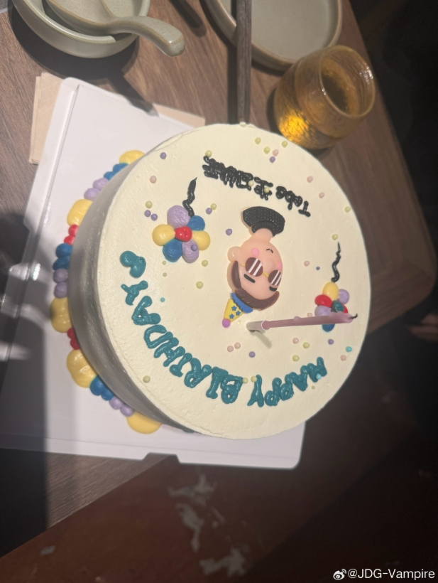 【QY球友会】起码不嘴硬！😂Vampire更博：兄弟们下场继续加油 今天我打的太烂了 徐神牛逼